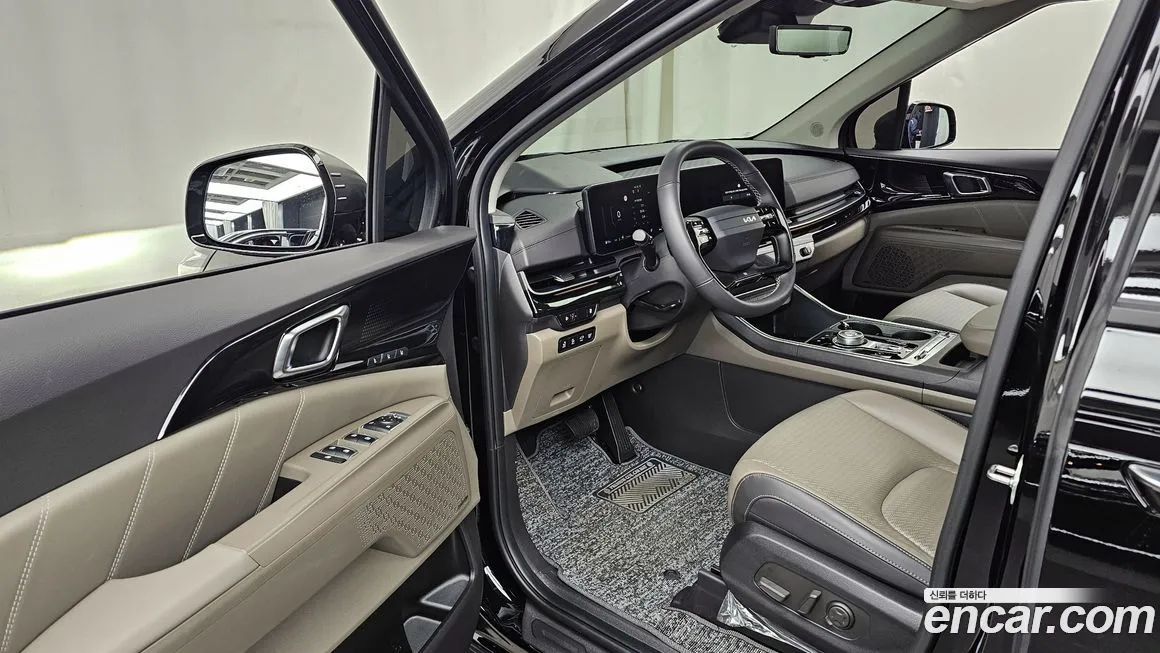 Kia Carnival — фото 10