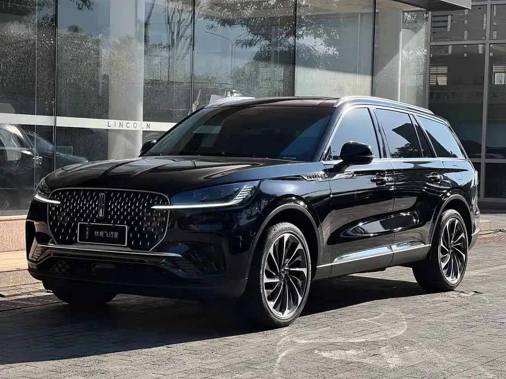 Lincoln Aviator — фото 1