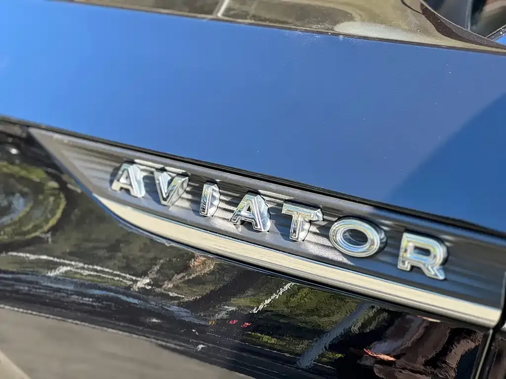 Lincoln Aviator — фото 5