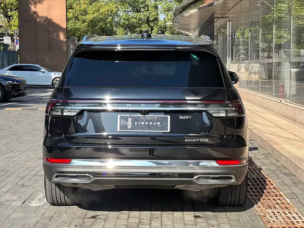 Lincoln Aviator — фото 7