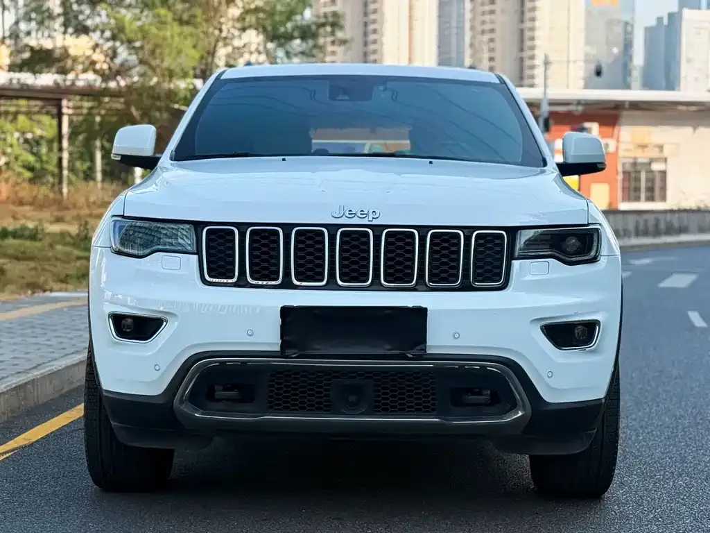 Jeep Grand Cherokee (Import) — фото 2