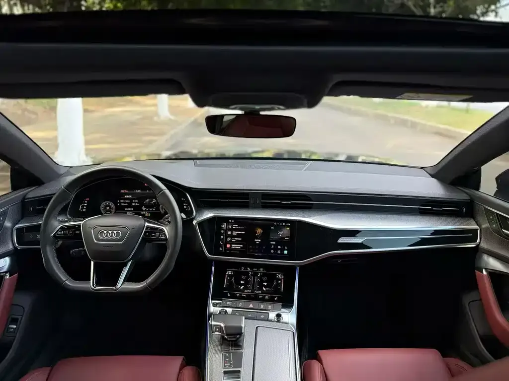 Audi A7L — фото 2
