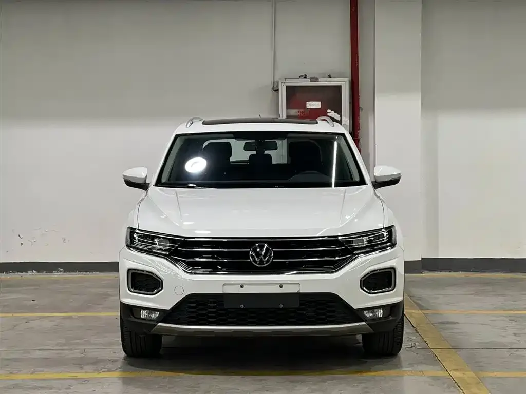 Volkswagen T-Roc — фото 8