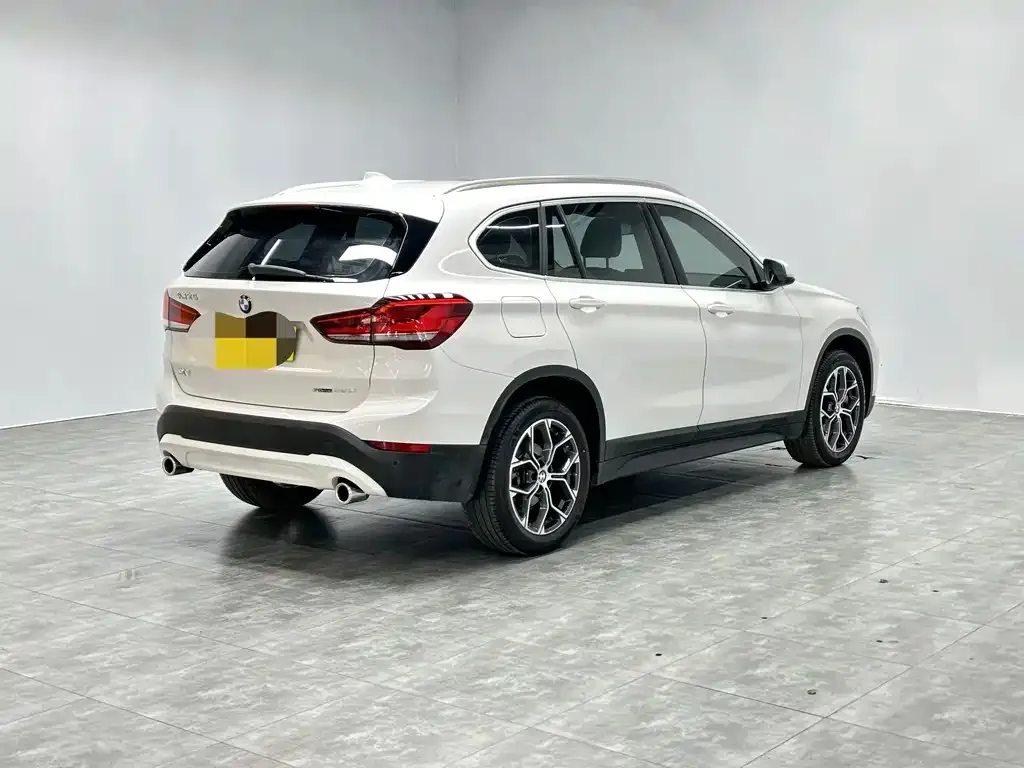 BMW X1 — фото 4