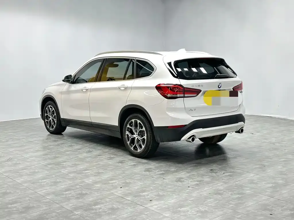BMW X1 — фото 6