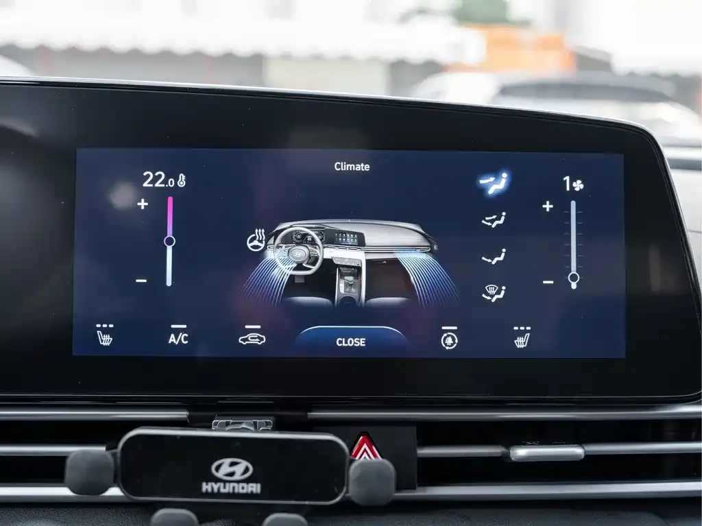 Hyundai Elantra — фото 3