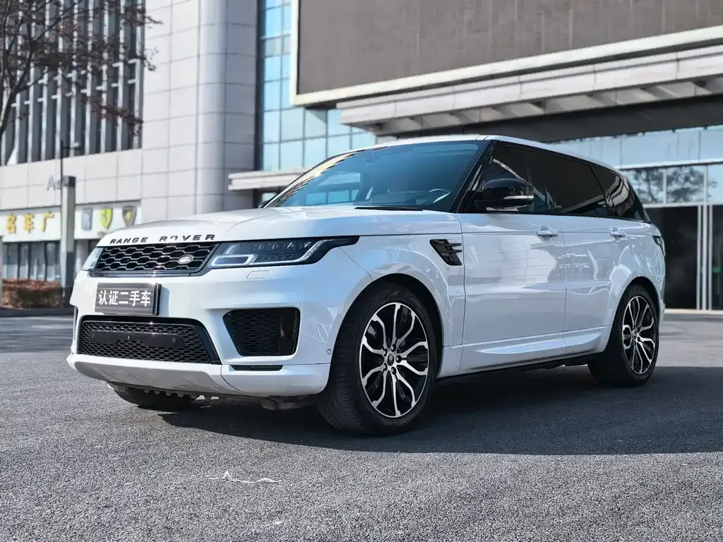 Land Rover Sport — фото 1