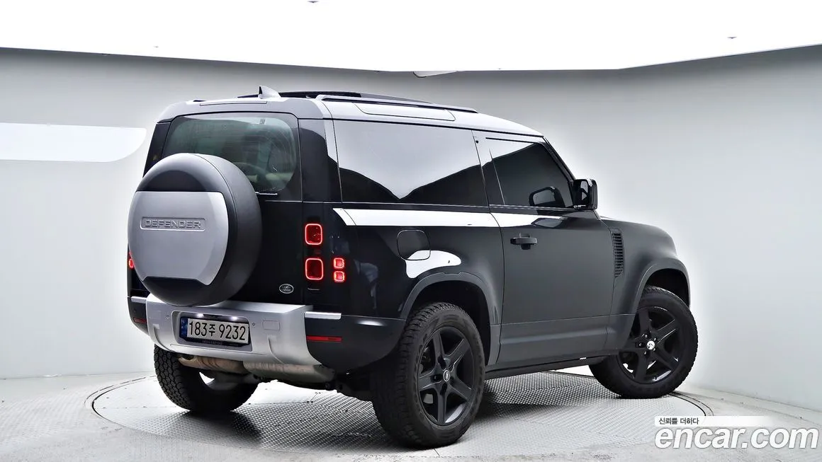 Land Rover Defender — фото 2