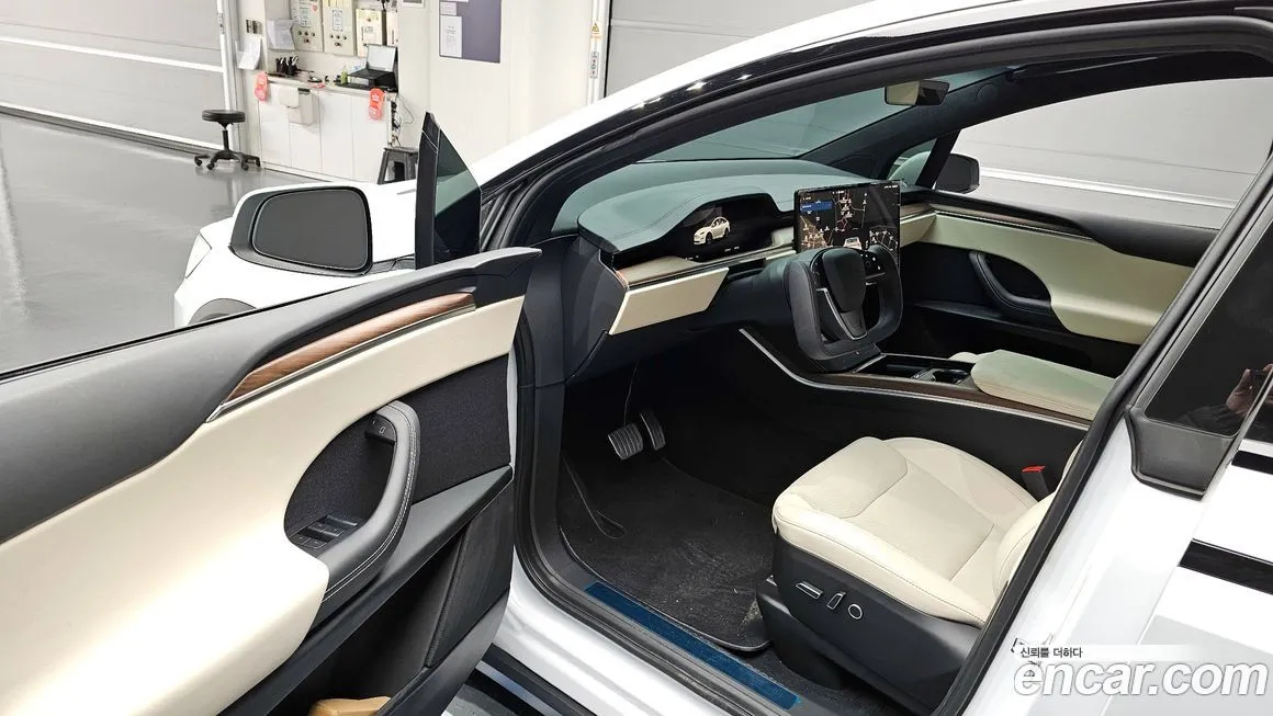 Tesla Model X — фото 5