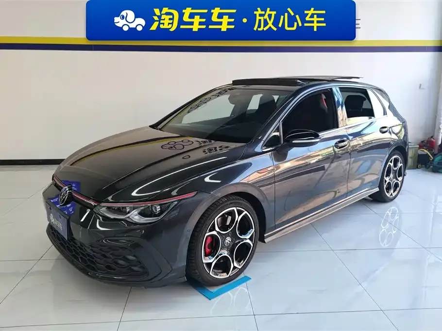 Volkswagen Golf GTI — фото 1