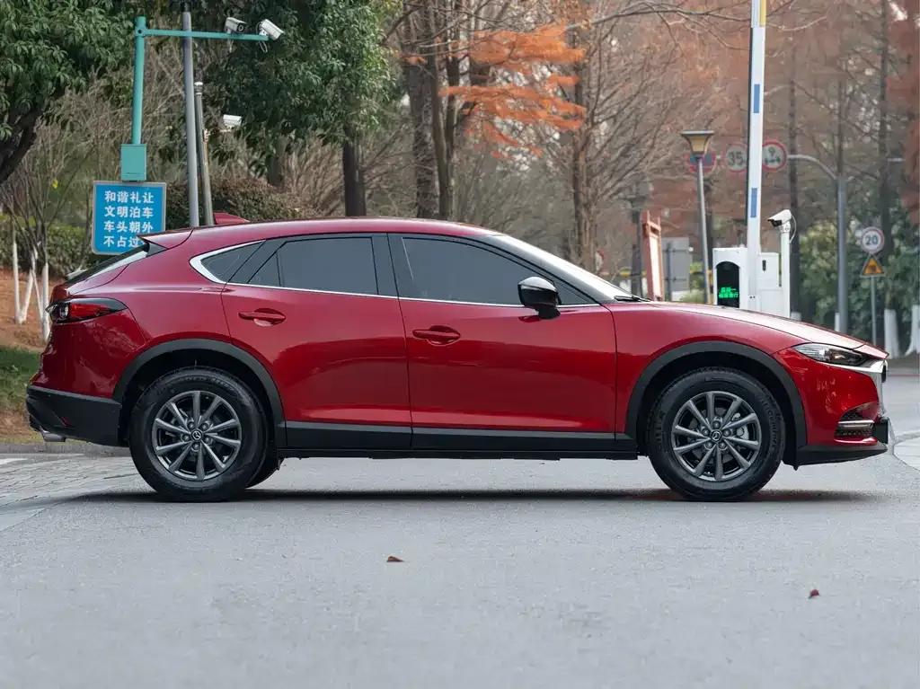 Mazda CX-4 — фото 8