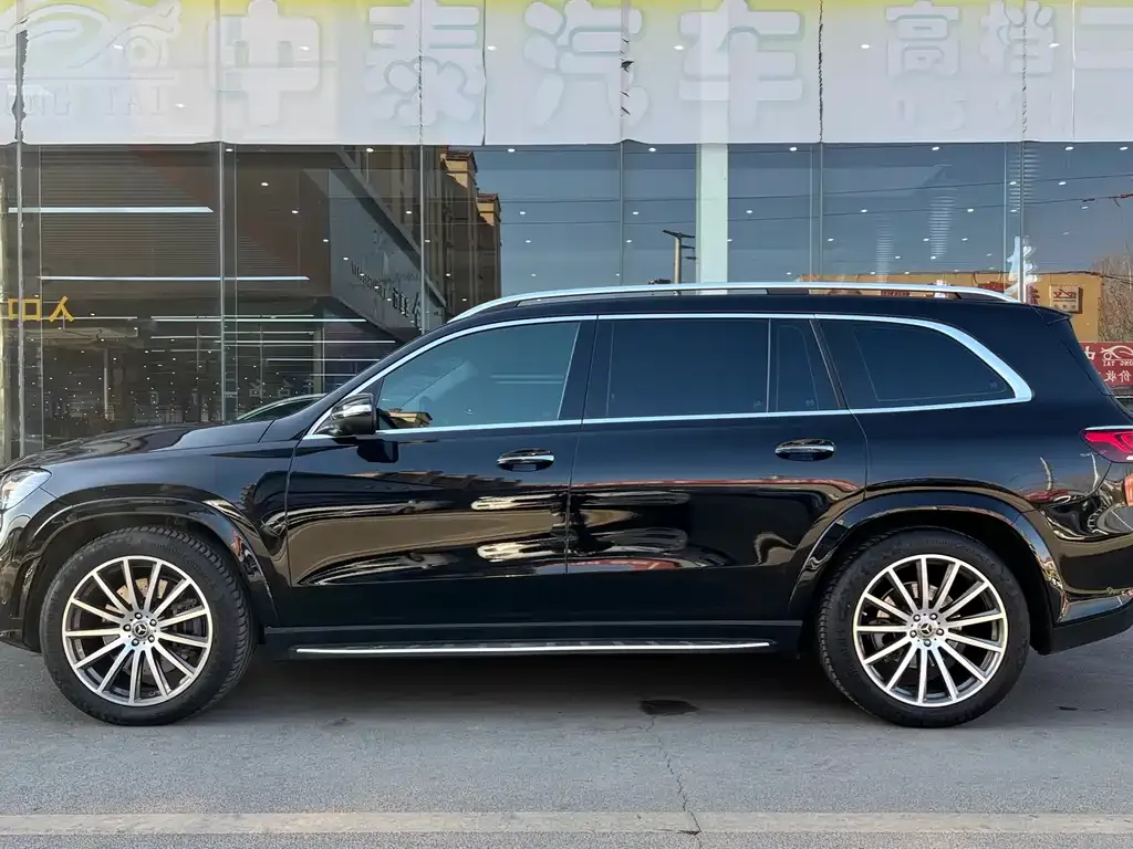 Mercedes-Benz GLS — фото 6