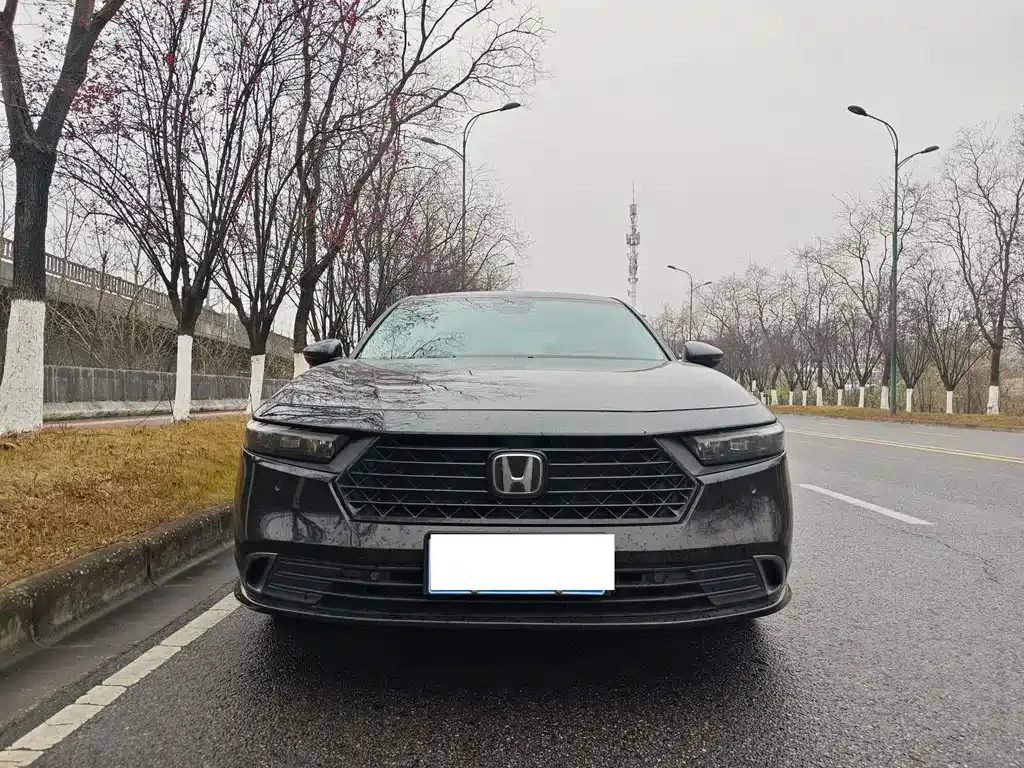 Honda Accord — фото 7