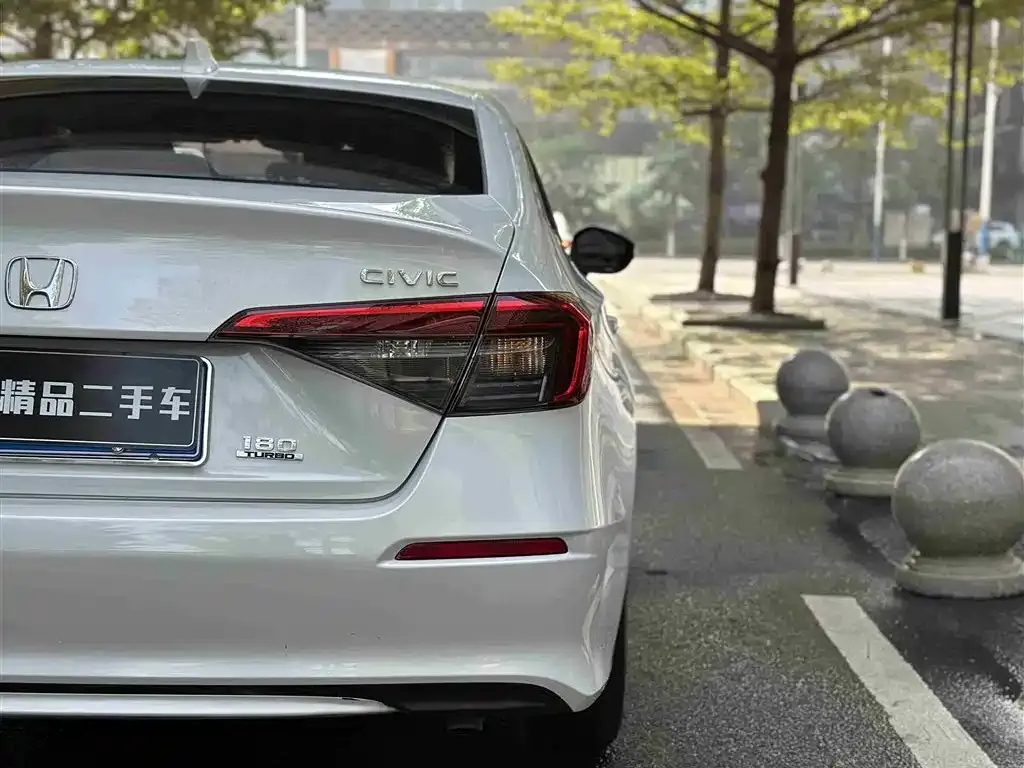 Honda Civic — фото 4