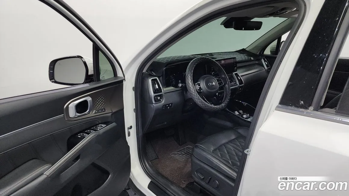 Kia Sorento — фото 6