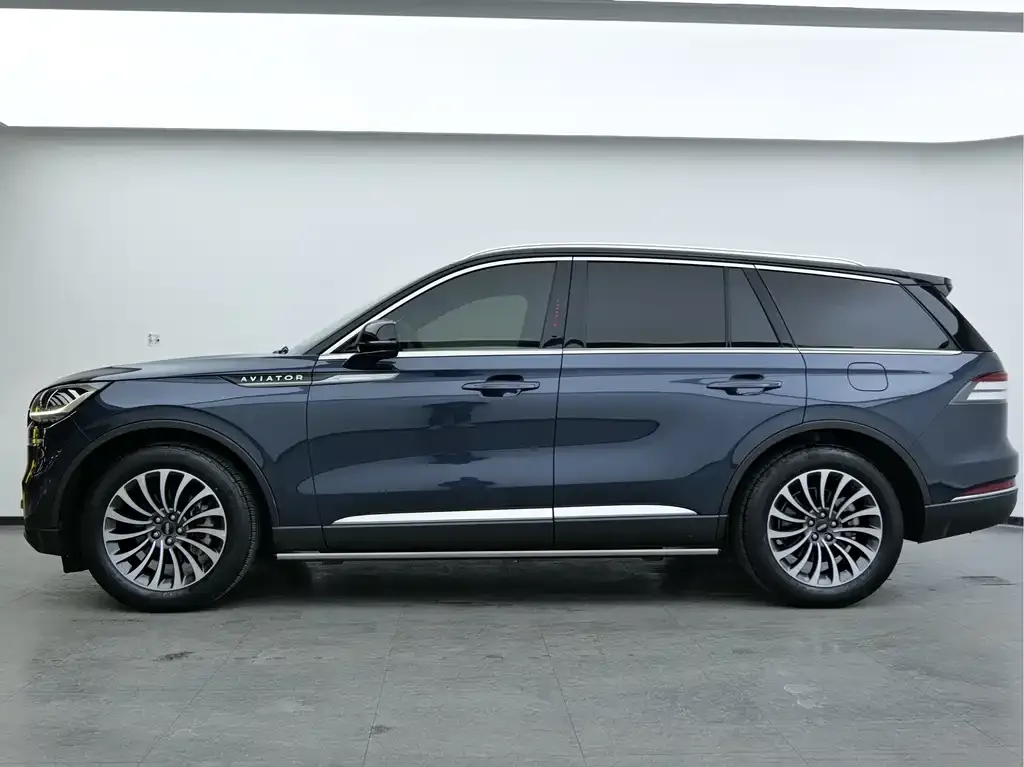 Lincoln Aviator — фото 3