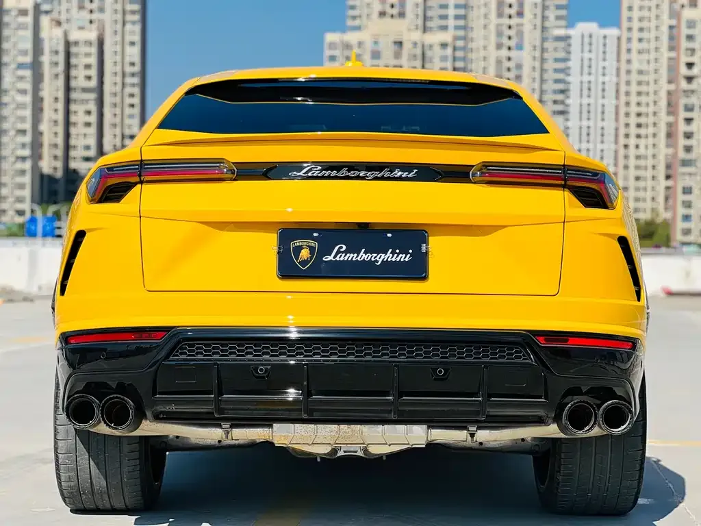 Lamborghini Urus — фото 8