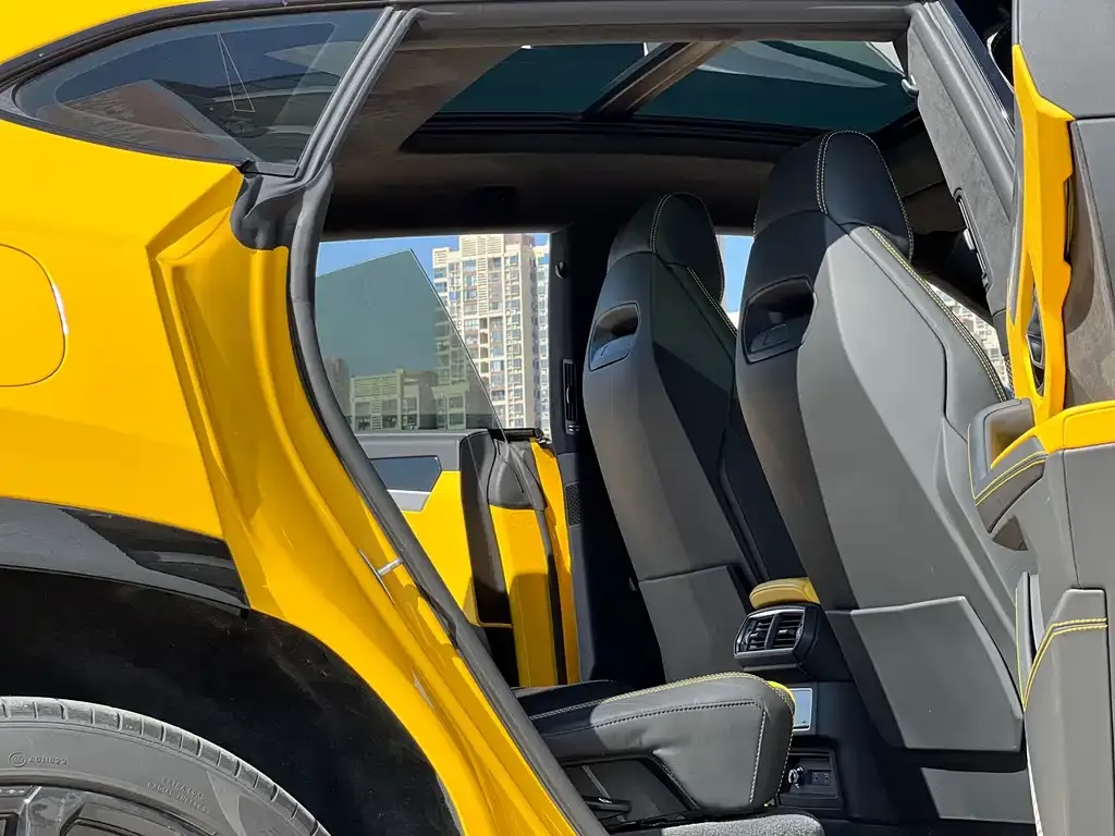 Lamborghini Urus — фото 3
