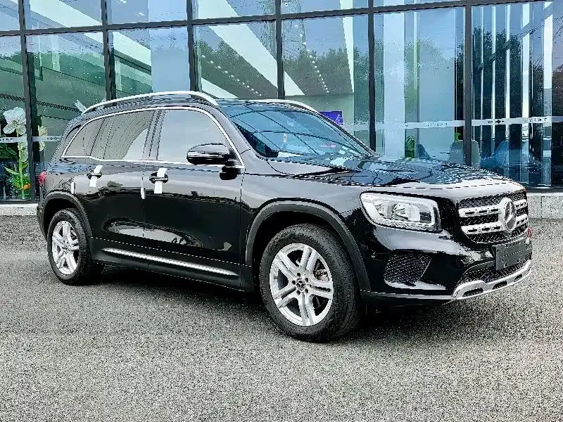 Mercedes-Benz GLB — фото 10