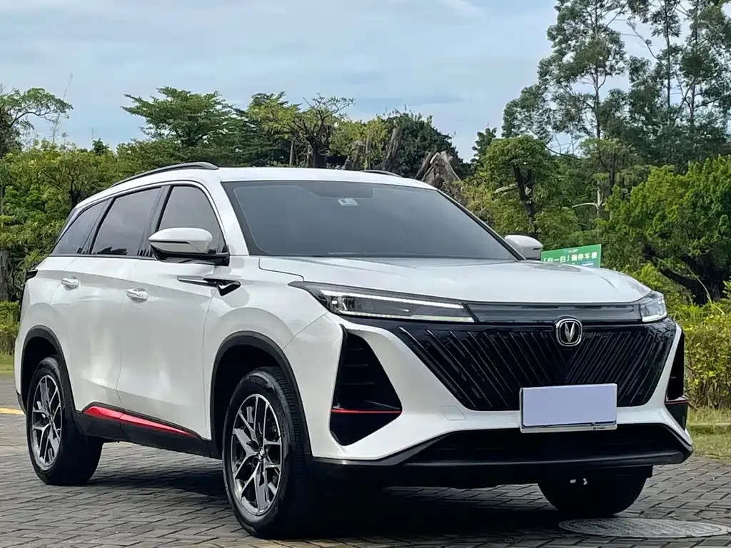 Changan CS75PLUS — фото 3