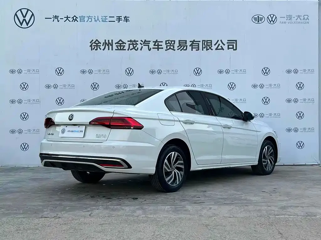 Volkswagen Bora — фото 9