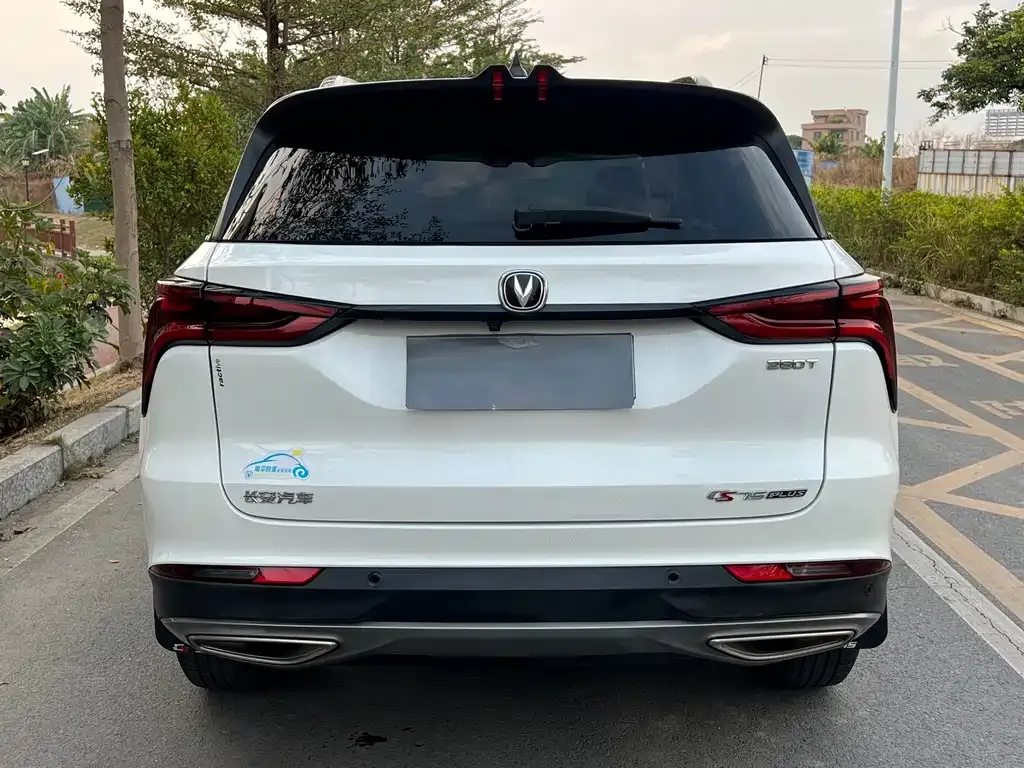 Changan CS75PLUS — фото 3