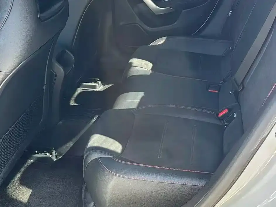 Mercedes-Benz CLA (Import) — фото 2