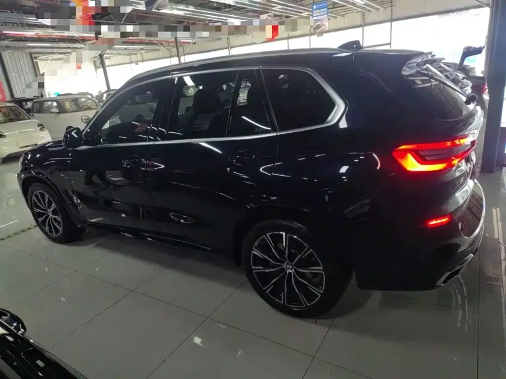 BMW X5 (Import) — фото 3
