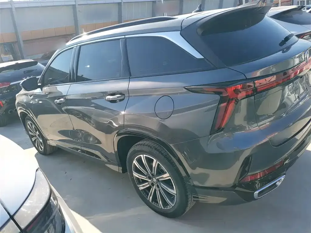 Changan CS75PLUS — фото 10