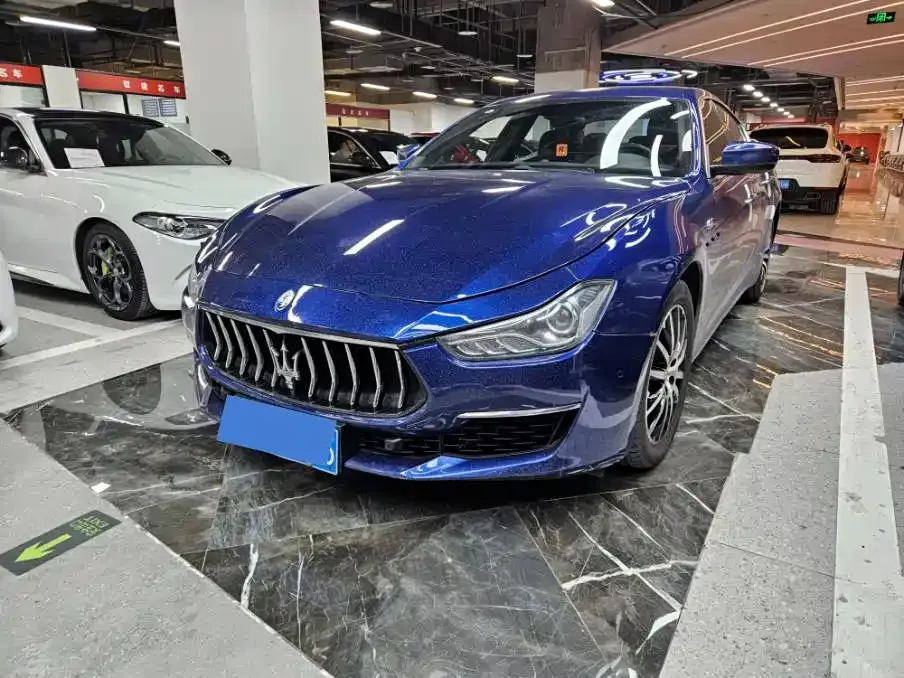 Maserati Ghibli — фото 1