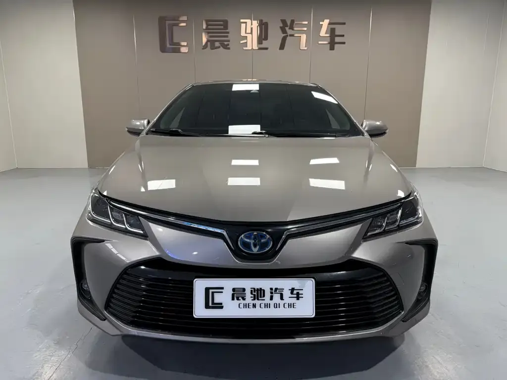 Toyota Corolla — фото 2