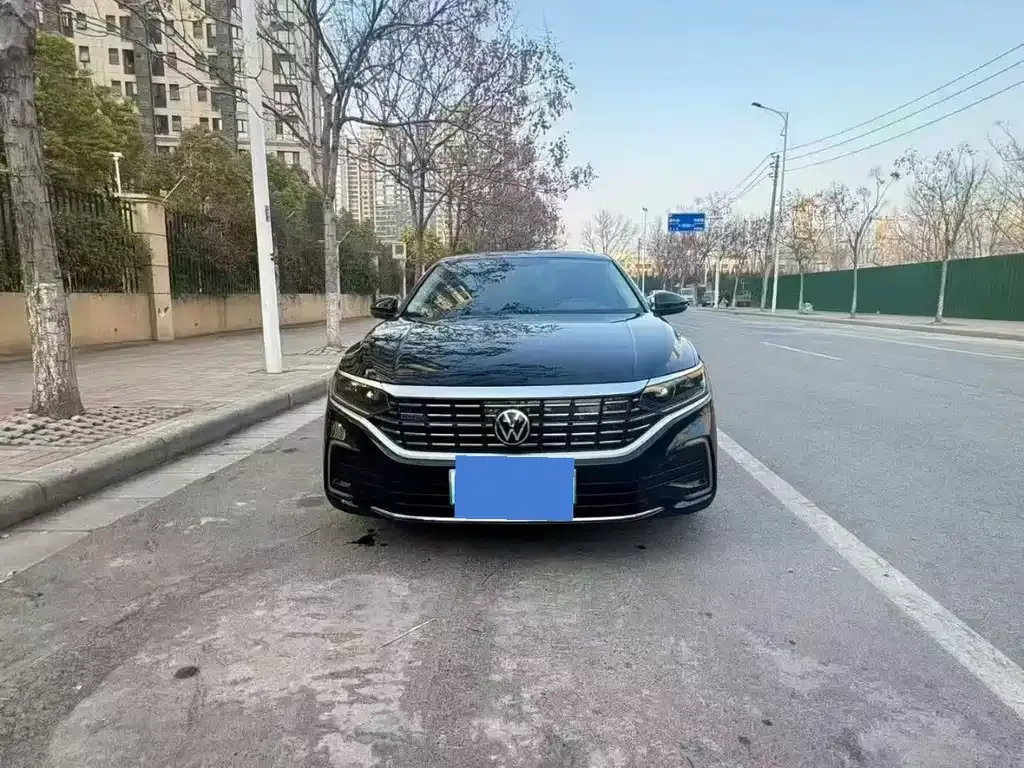 Volkswagen Passat New Energy — фото 6