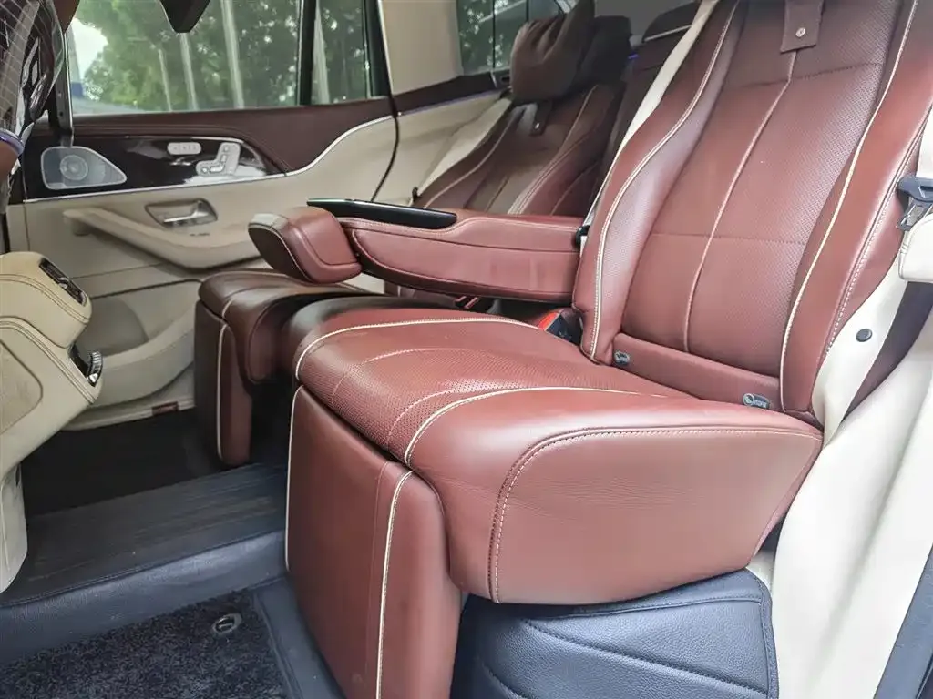 Mercedes-Benz GLS — фото 2