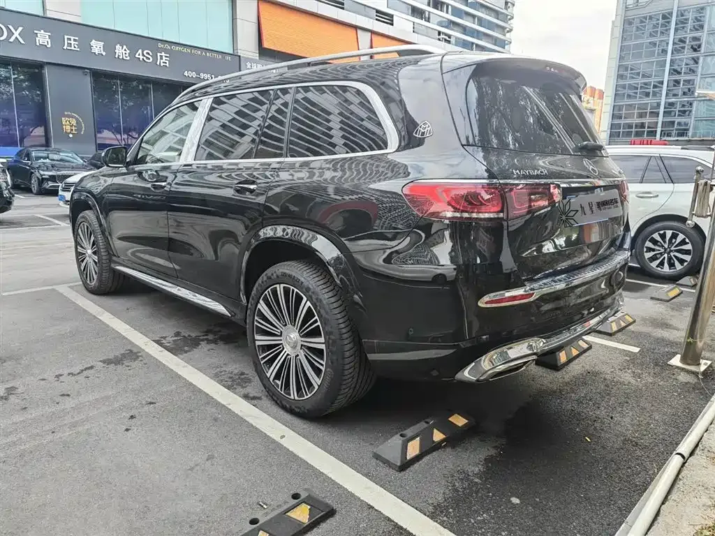Mercedes-Benz GLS — фото 10