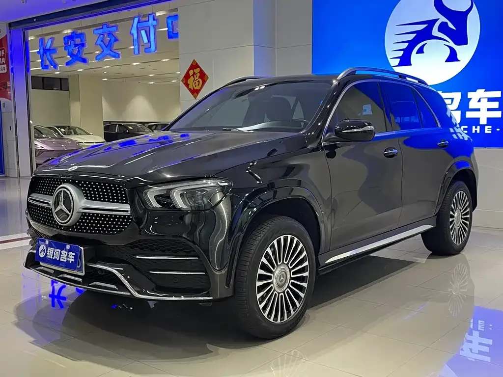 Mercedes-Benz GLE — фото 1