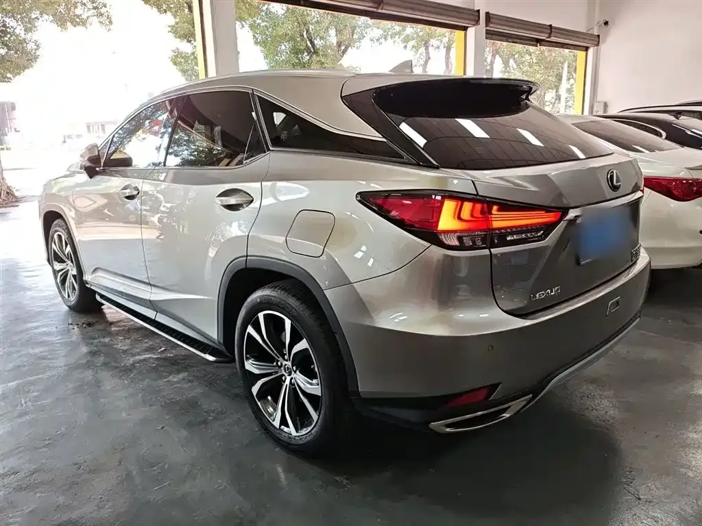 Lexus RX — фото 9