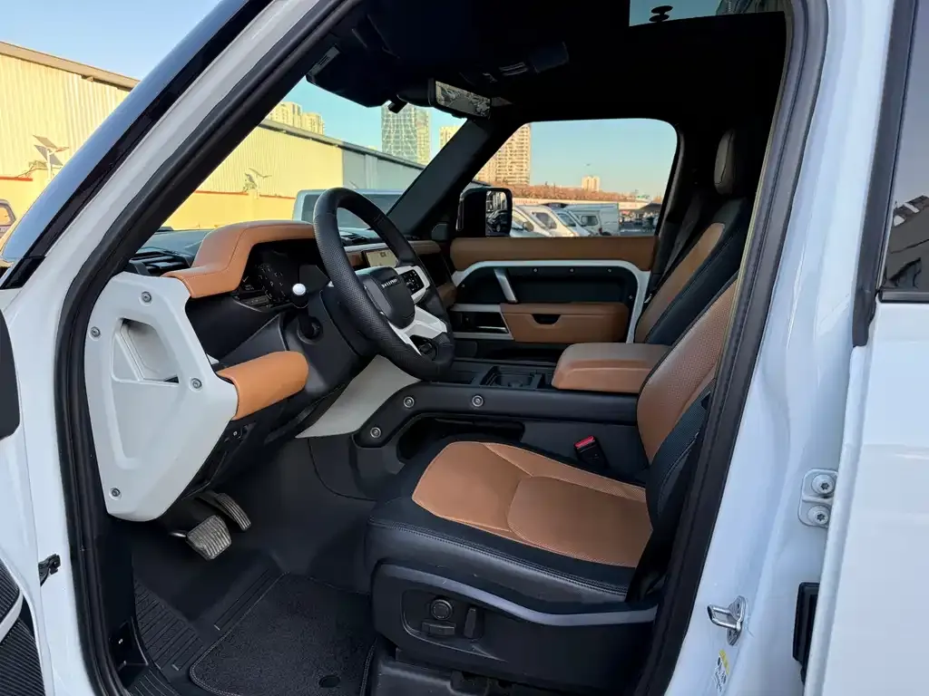 Land Rover Defender — фото 7