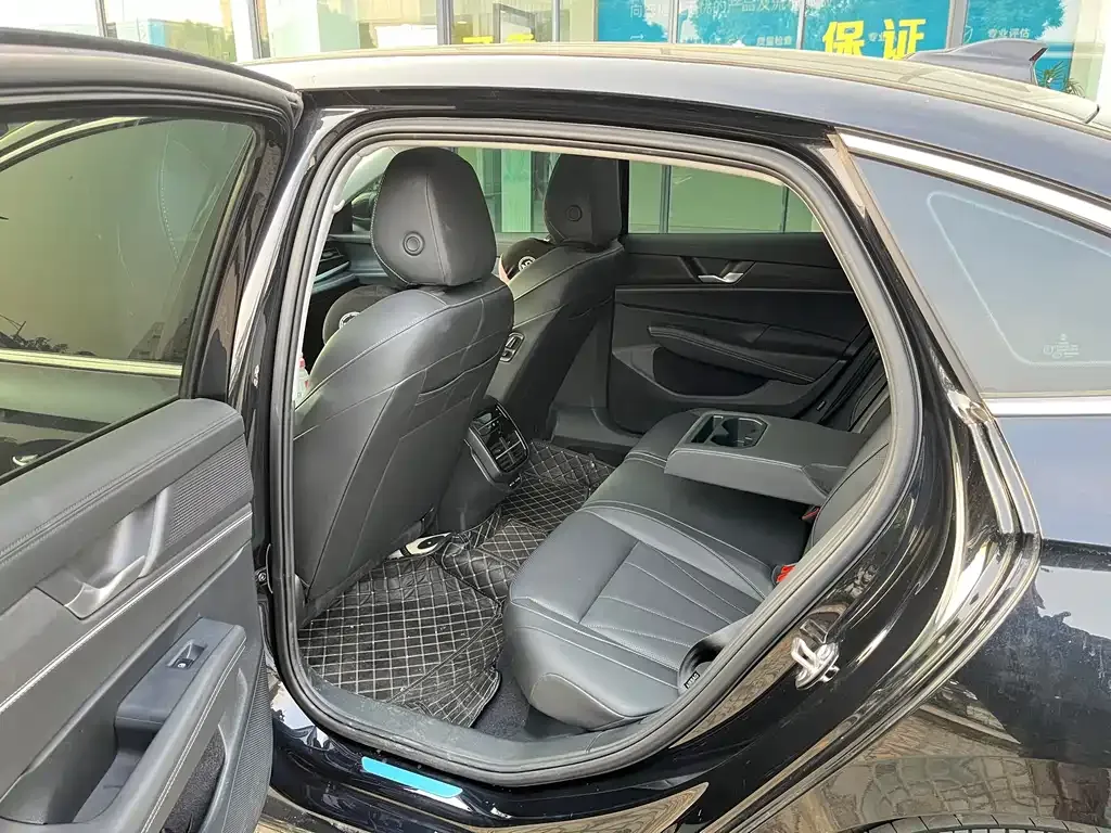 Volkswagen Passat — фото 3