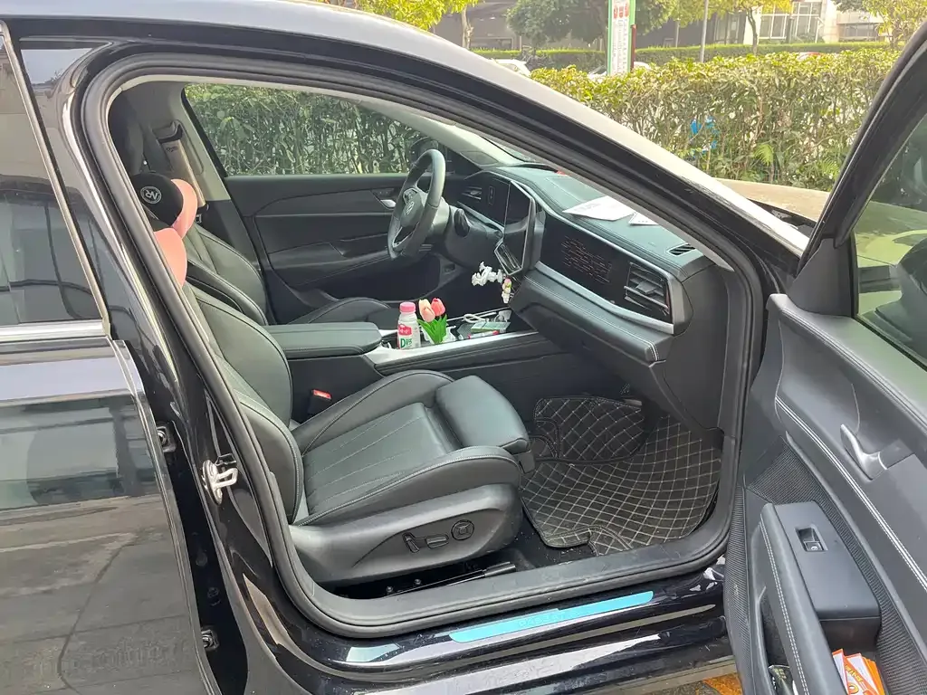 Volkswagen Passat — фото 7