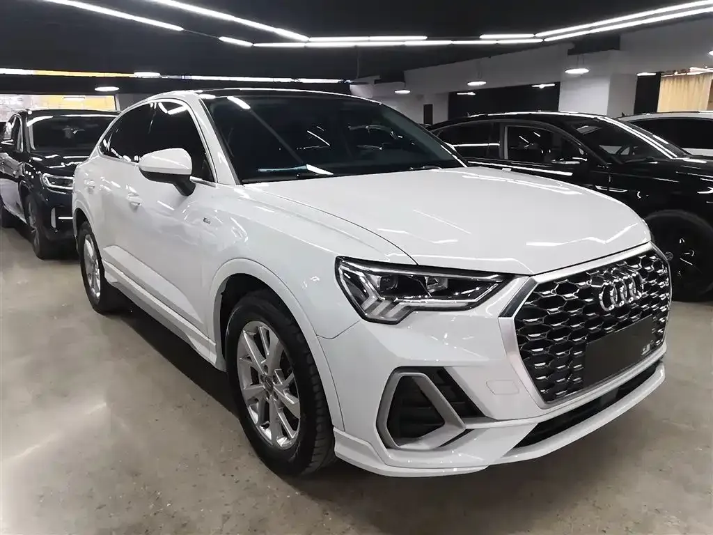 Audi Q3 Sportback — фото 7