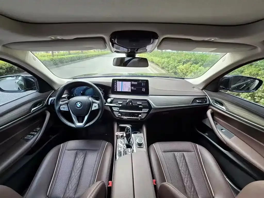 BMW 5 Series New Energy — фото 4