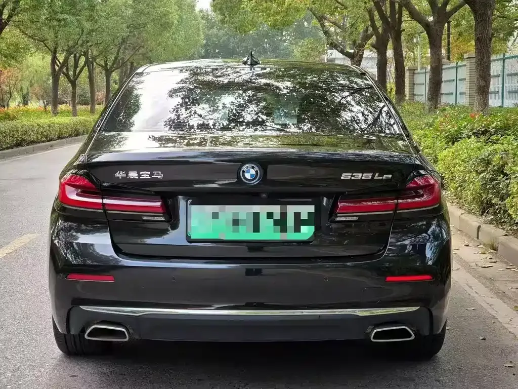 BMW 5 Series New Energy — фото 3