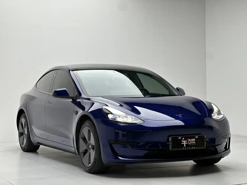 Tesla Model 3 — фото 3