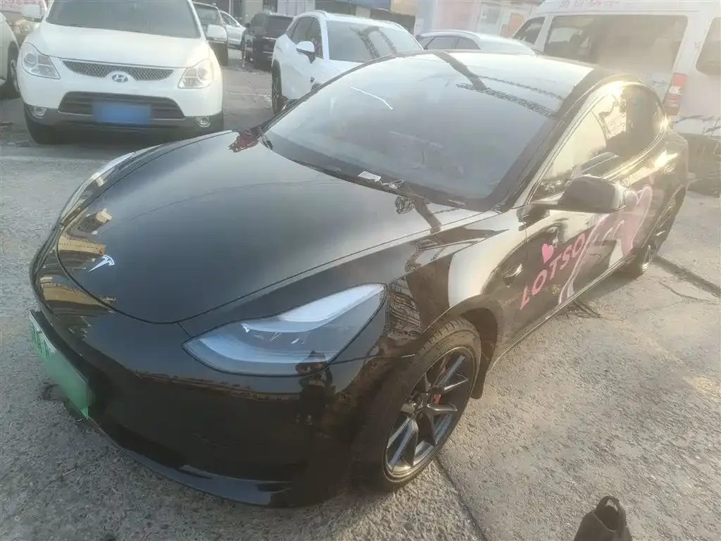Tesla Model 3 — фото 2
