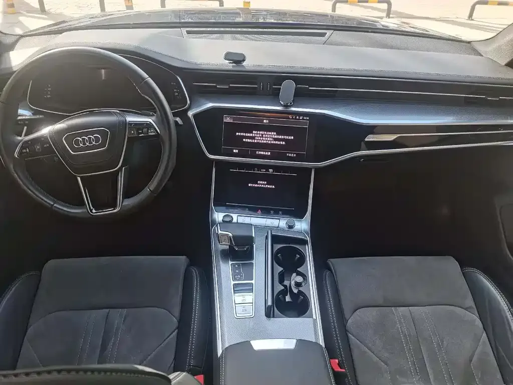 Audi A6L — фото 2