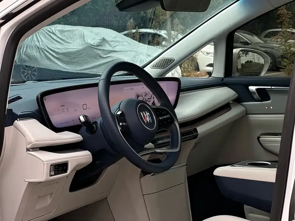 Buick GL8 Hybrid — фото 4