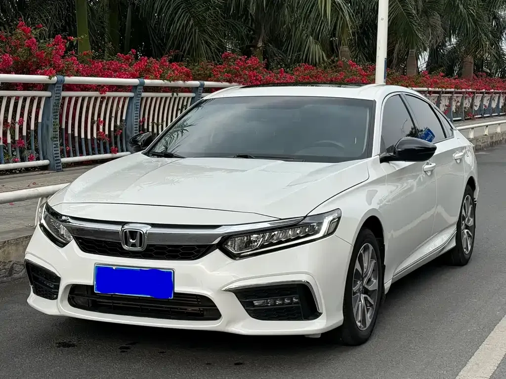 Honda Inspire — фото 1