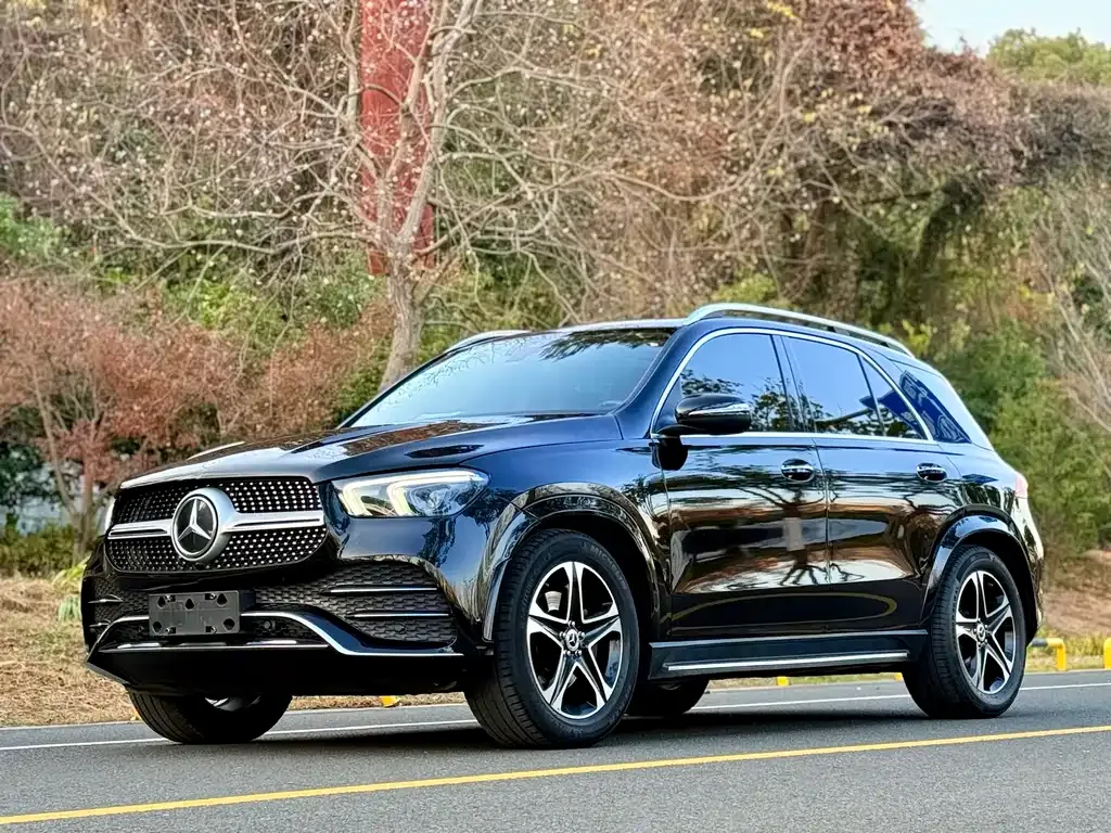 Mercedes-Benz GLE — фото 1