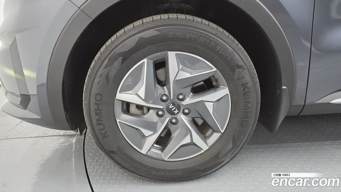 Kia Sorento — фото 10