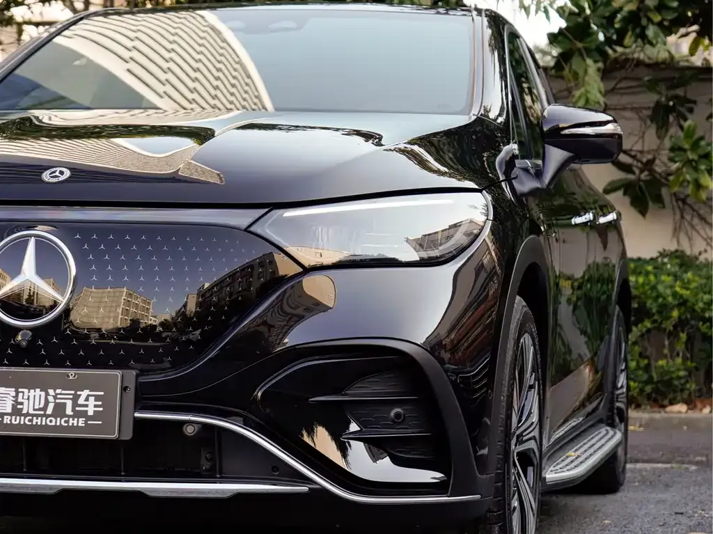 Mercedes-Benz EQE SUV — фото 3